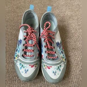 Stella McCartney sneakers size 10